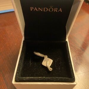 Pandora charm 2017 graduation cap